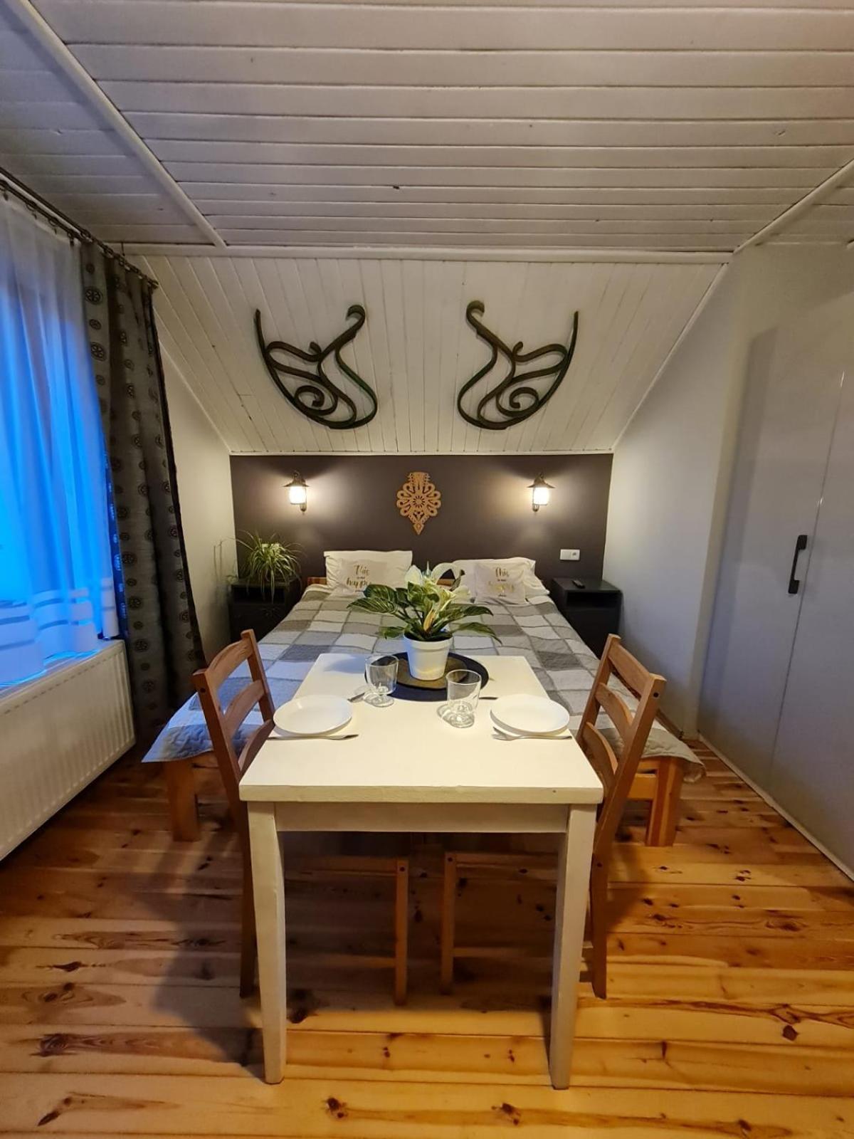 Koliba Nad Bialka Czarna Gora Bed & Breakfast Ngoại thất bức ảnh